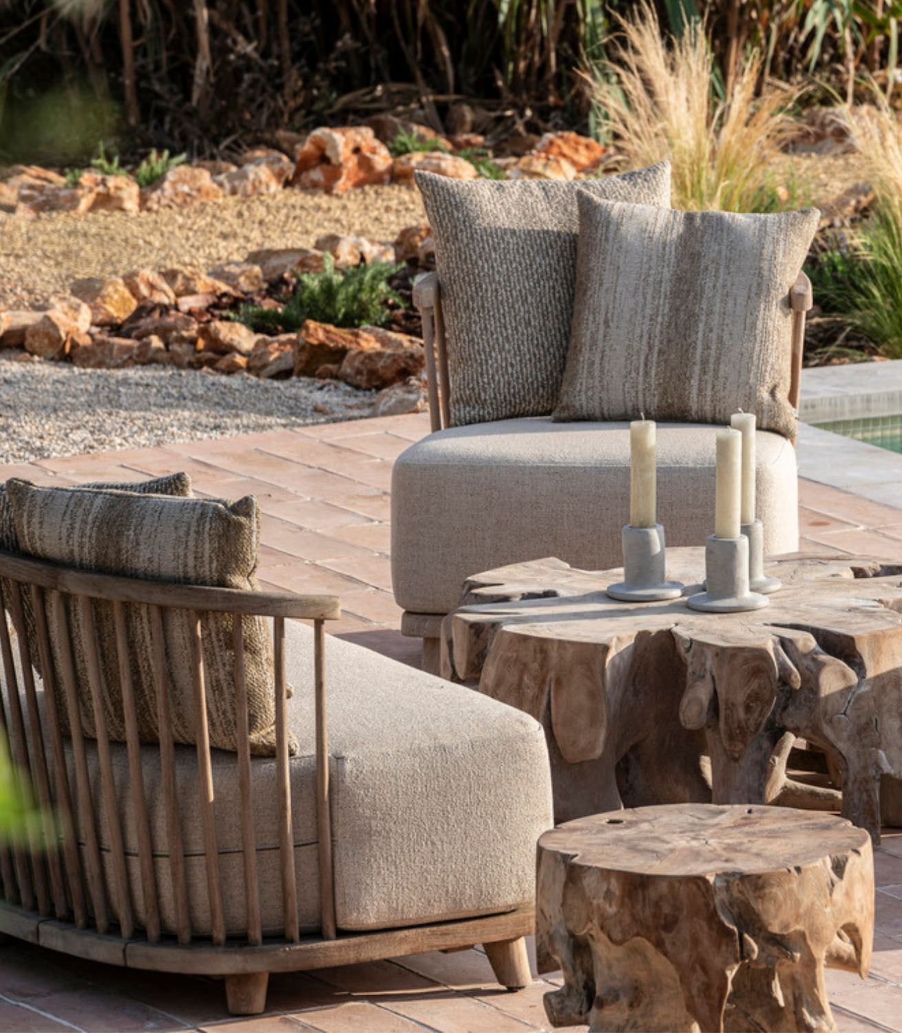 Carol Chair Bamba Side Table