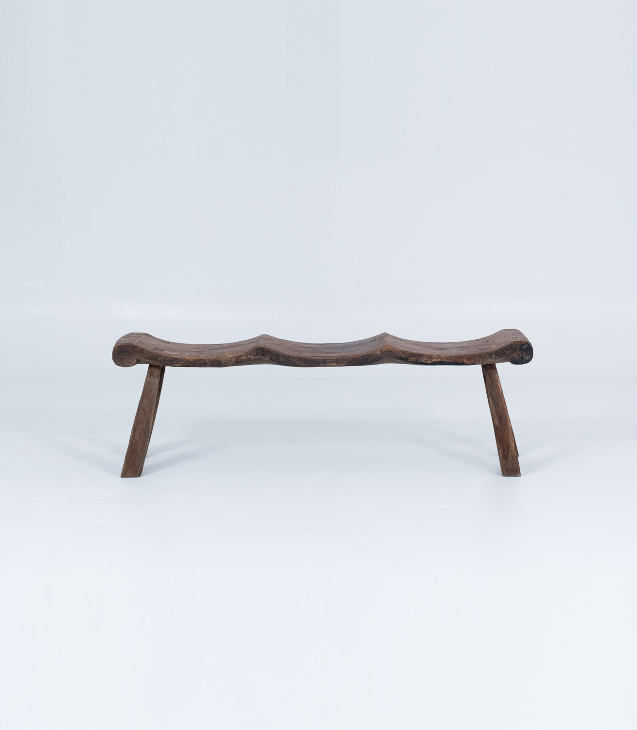 bench-16070-la-grange-interiors-1