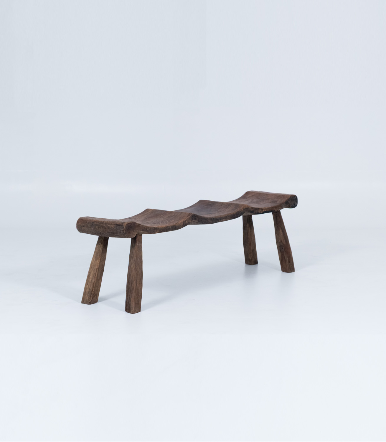bench-16070-la-grange-interiors
