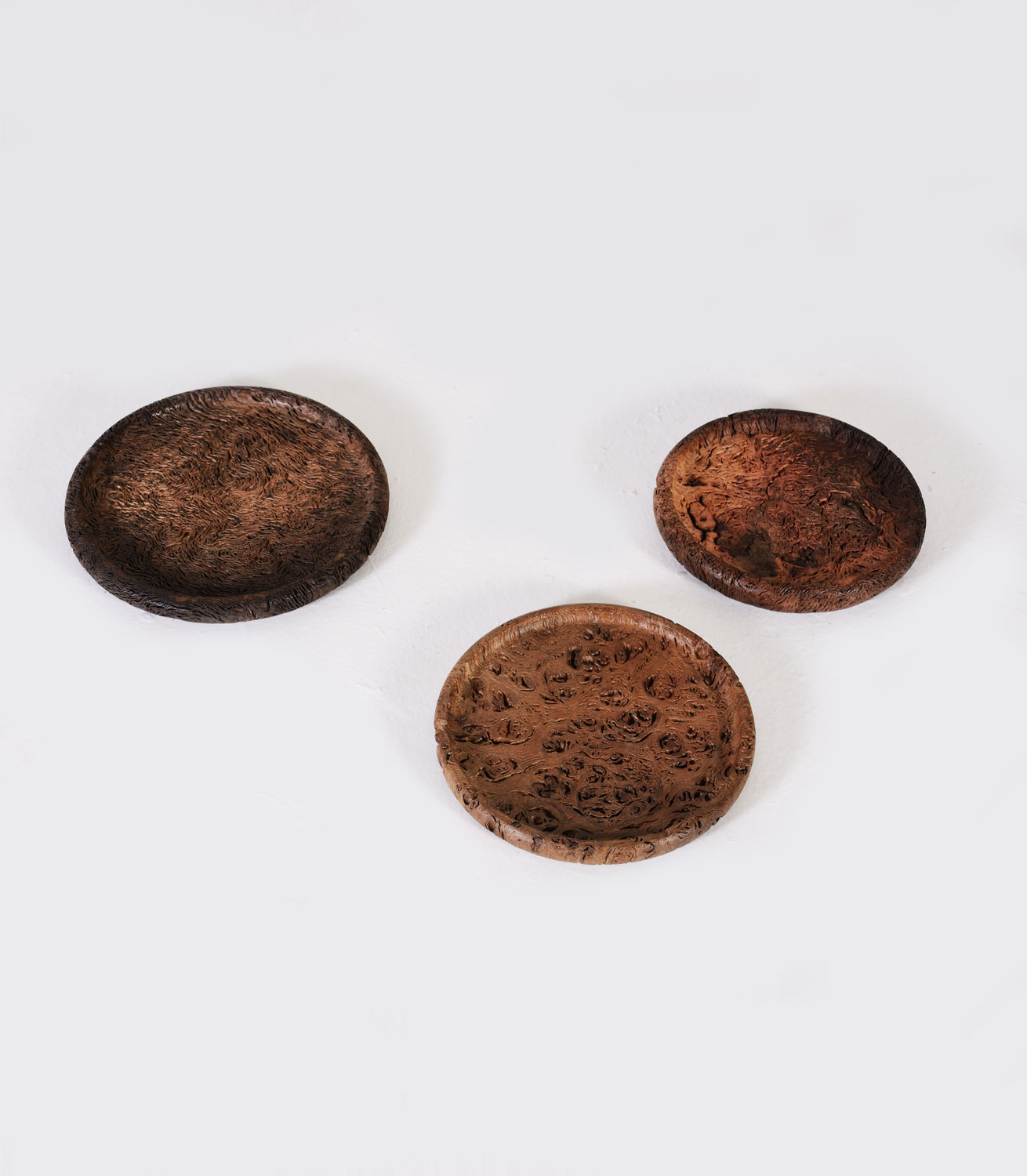 Lagrange Interiors Plate Japanese Black Oak Assorted Diameter 18-21cm