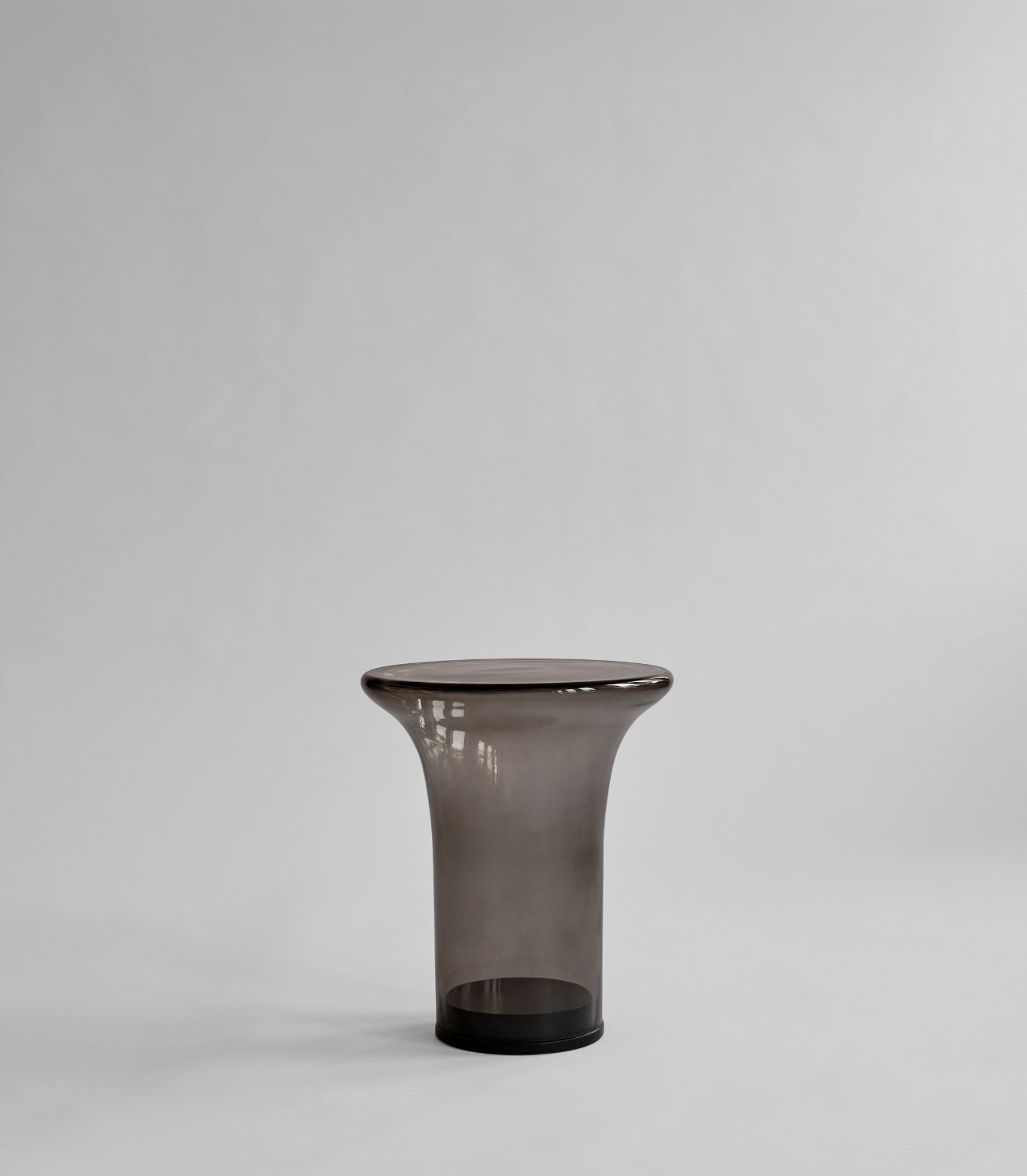 Trumpet Table Tall Smoked Forest(1)