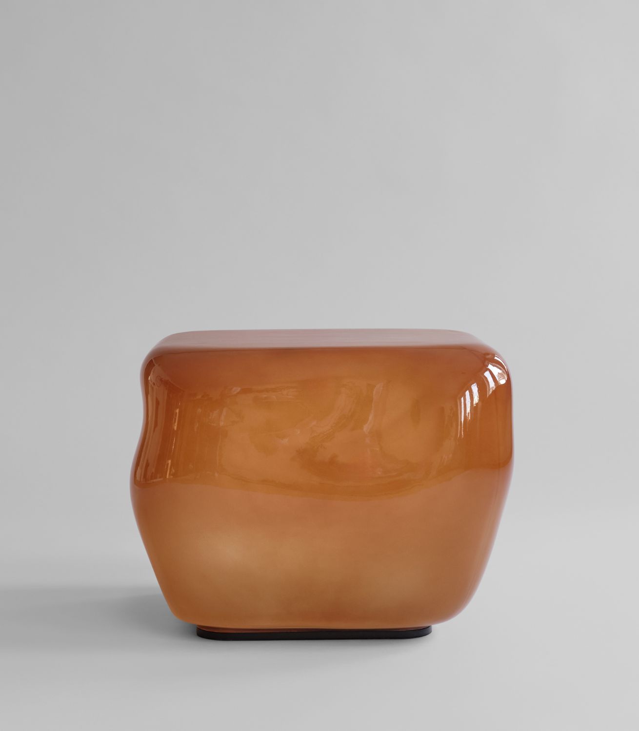 Ishi Coffee Table - Medio - Caramel (1)
