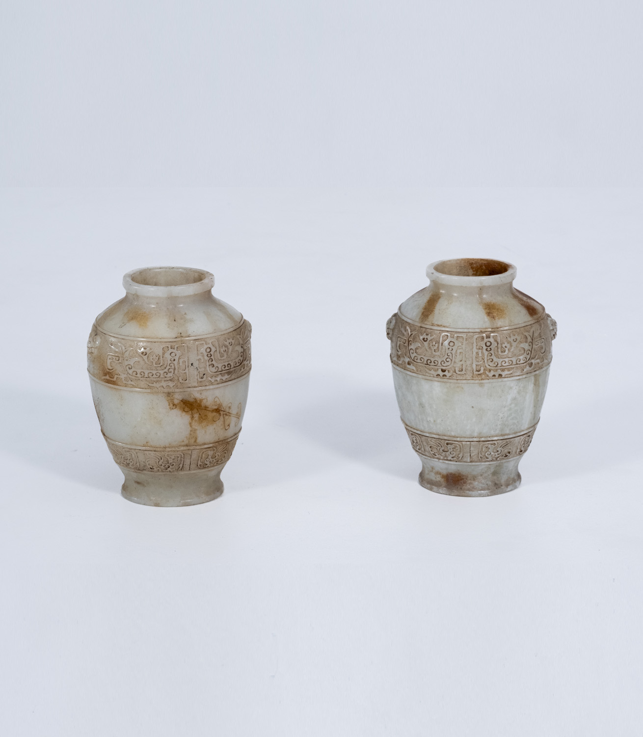 accessories-24248-24249-la-grange-interiors
