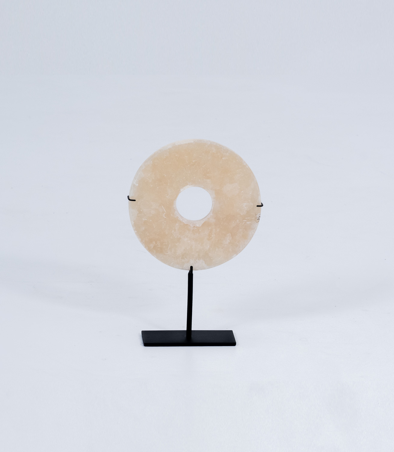Onyx Disc on Stand - W20 x H31cm