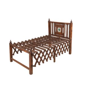 Bench pull-out wooden daybed