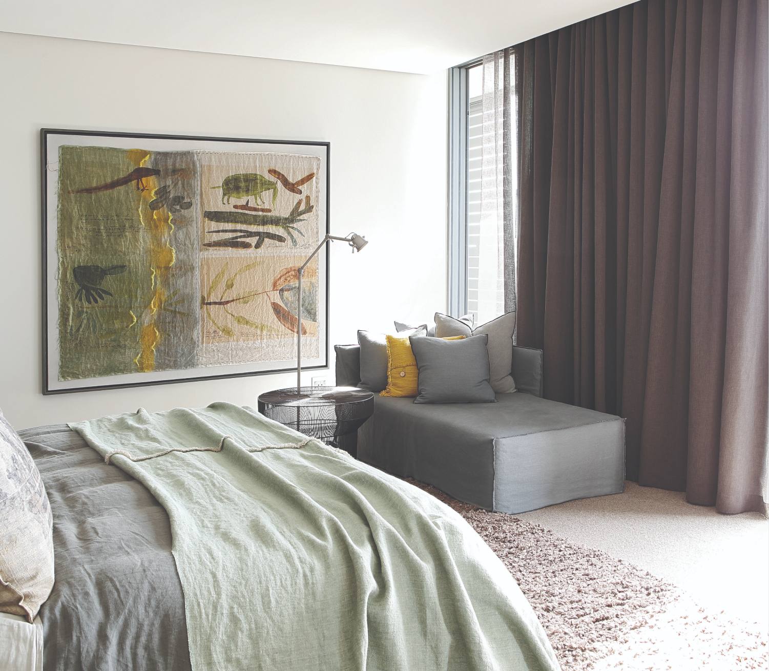Daybed bedroom