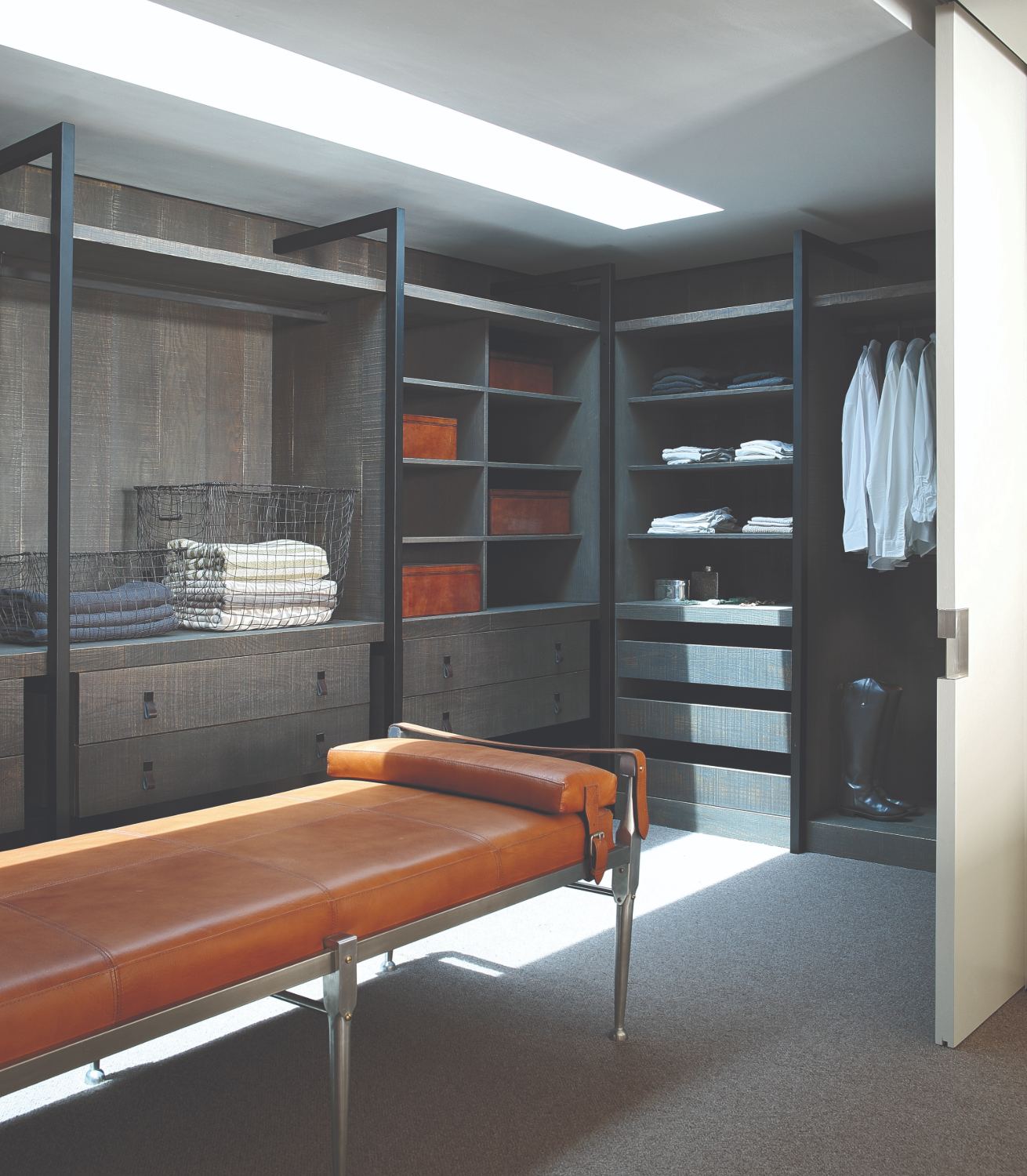 Daybed dressing room
