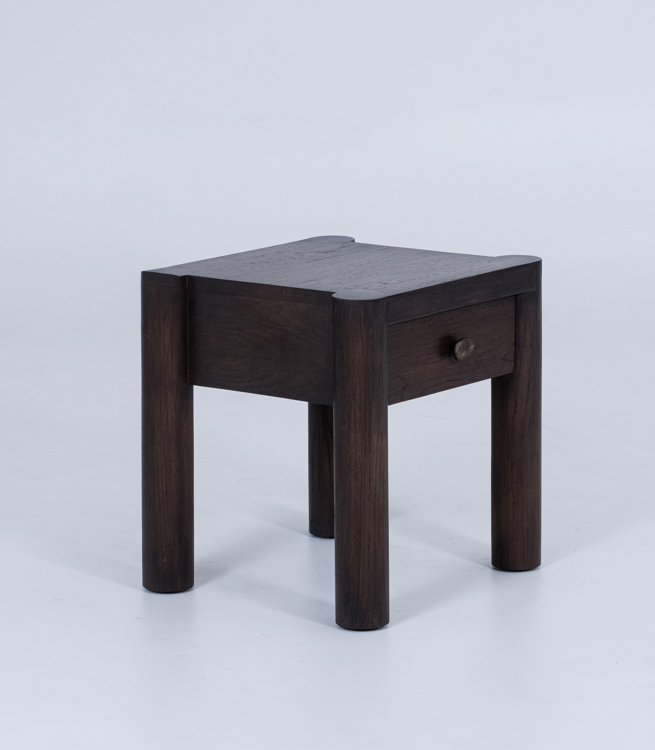 Leo Bedside Table
