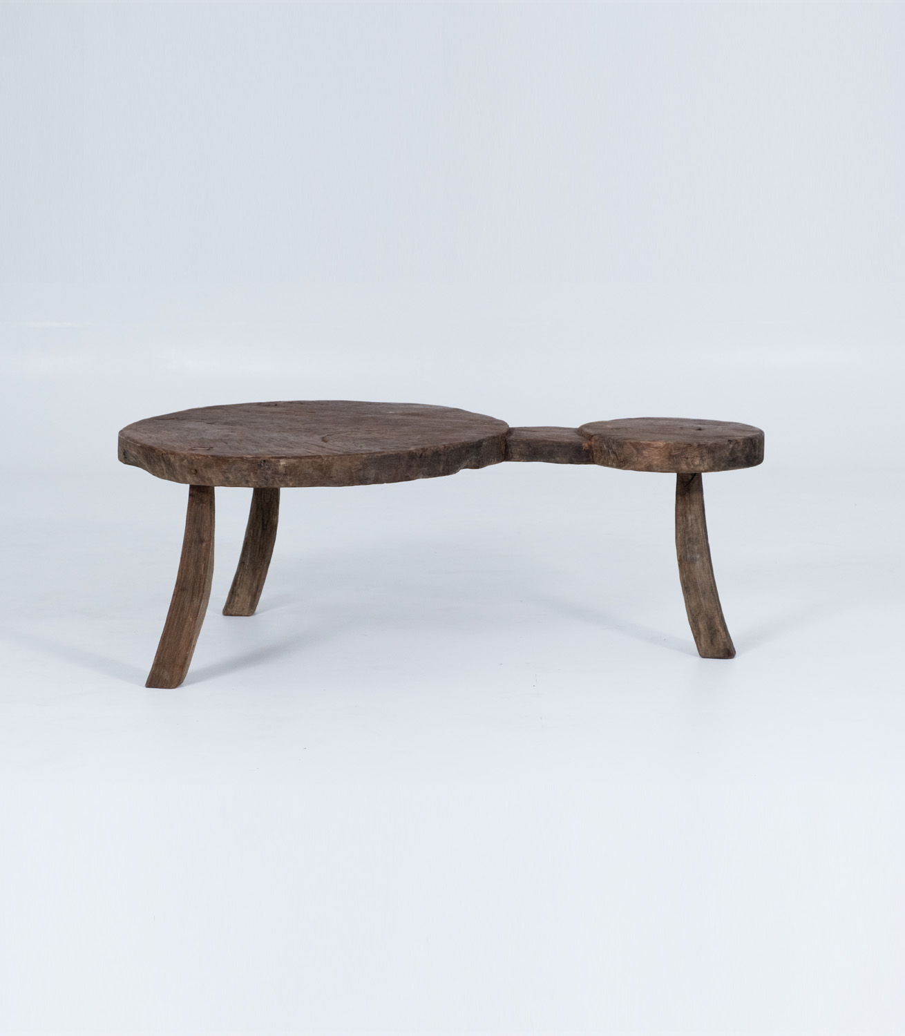 table-19023-la-grange-interiors